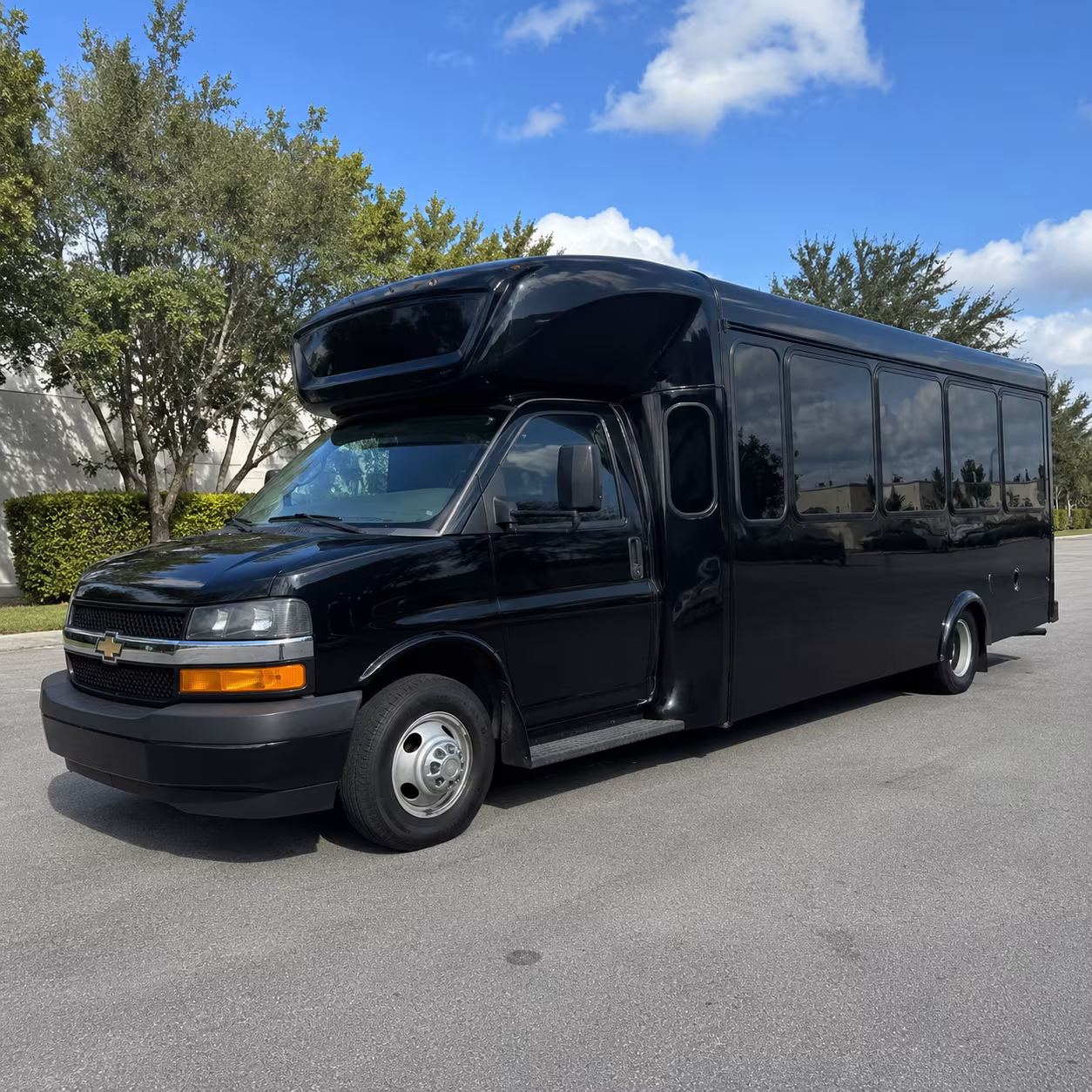 Scottsdale Prom & Homecoming Transportation party bus exterior