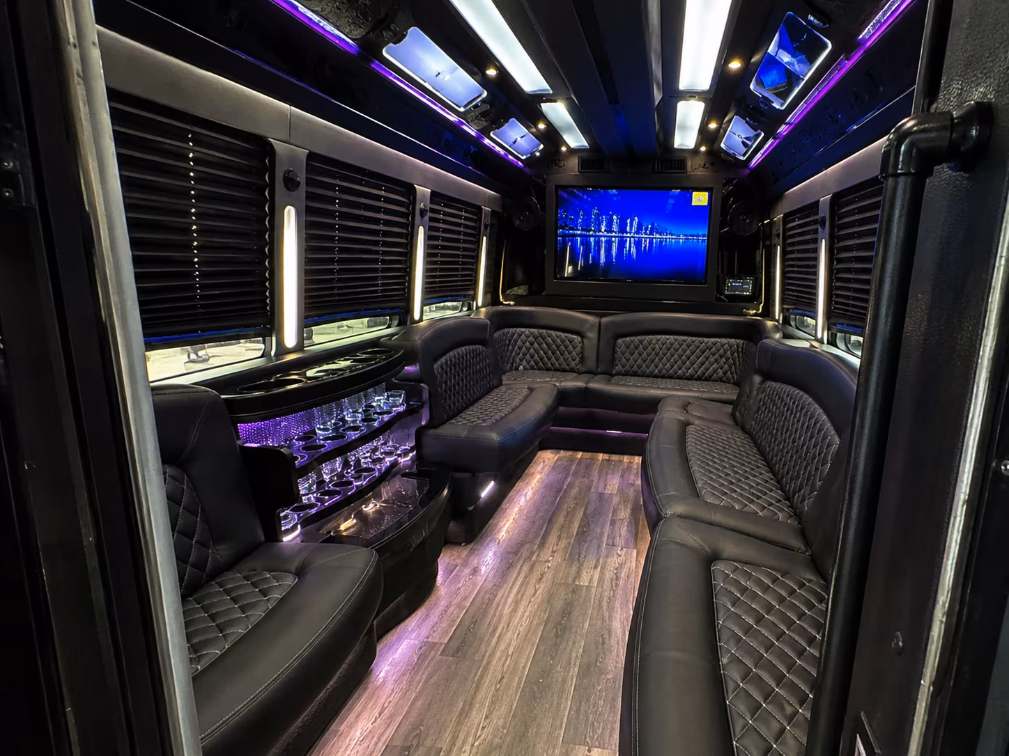 Scottsdale Prom & Homecoming Transportation onboard seating