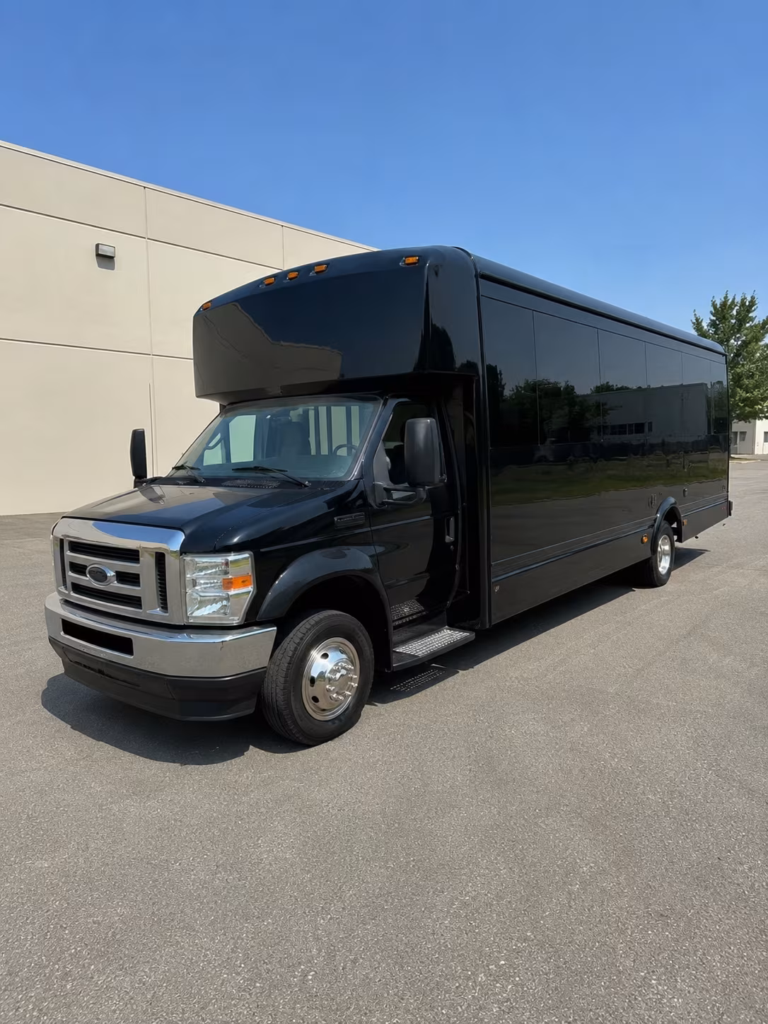 Scottsdale Wedding Transportation party bus exterior